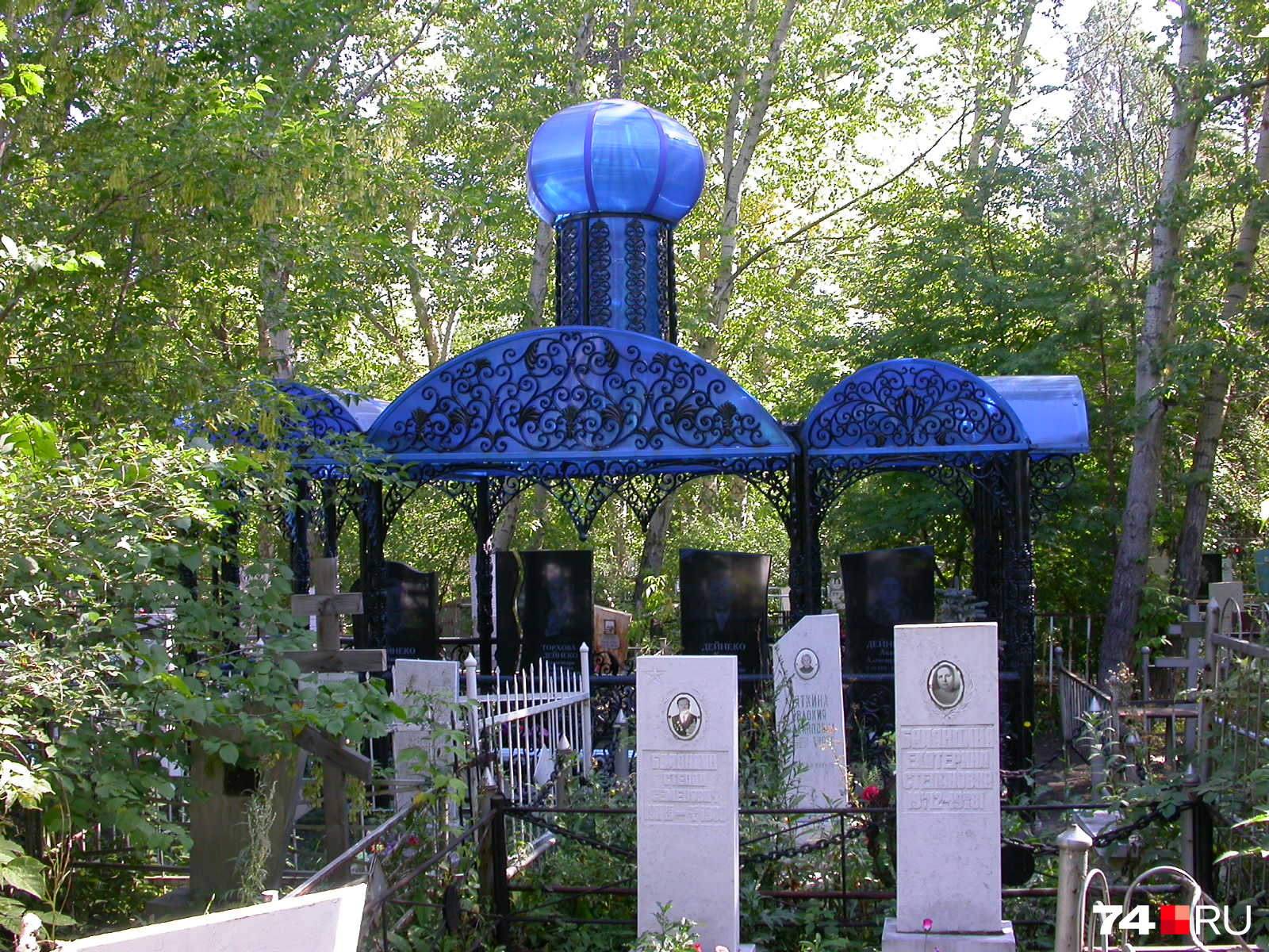 Кладбище в Самарском Ростовской области