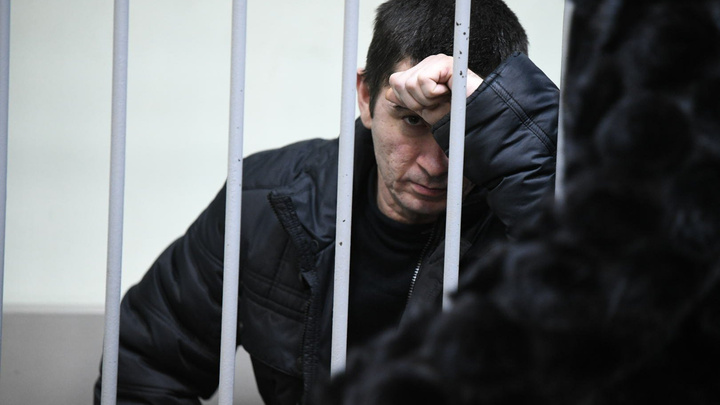 Один признал вину, двое молчали: как прошел суд о мере пресечения для обвиняемых в убийстве Каторгиной