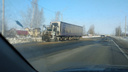 В Ярославле на окружной дороге ночью полыхала фура: очевидцы сняли видео