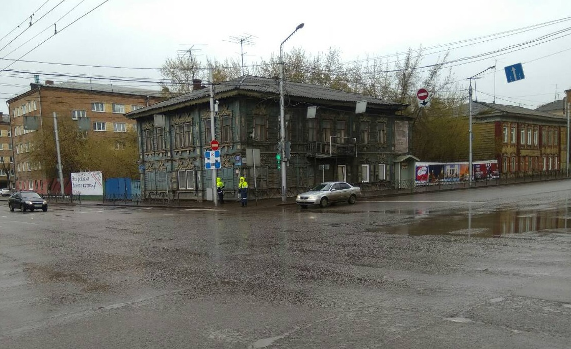 На перекрестках уже дежурят сотрудники полиции <br> На перекрестках уже дежурят сотрудники полиции <br>