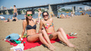 Новосибирцы отметили жаркие выходные пляжными фото в соцсетях