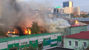 У вокзала Новосибирск-Главный загорелись два здания — на месте работал пожарный поезд