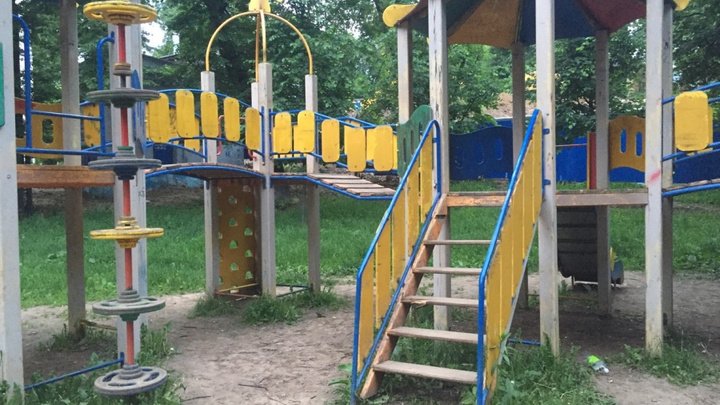 Ребенок в Нижегородской области сломал обе ноги из-за недосмотра воспитательницы