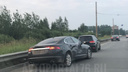 Водитель «Рено» расстроился: в Ярославле легковушка разбила очень дорогой «Ягуар»