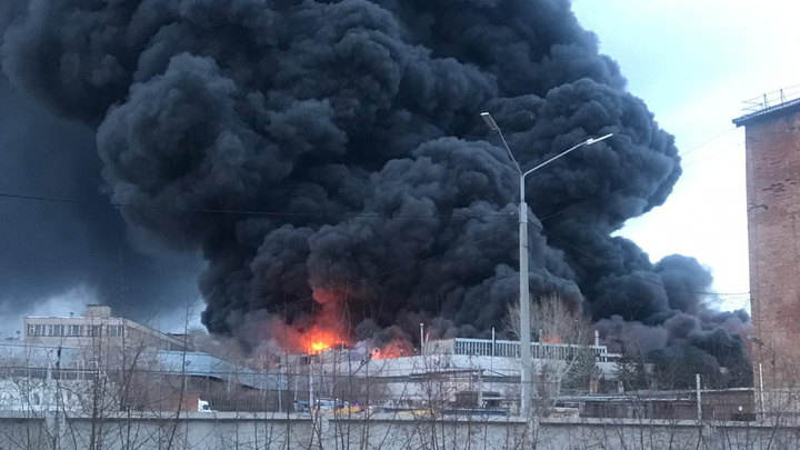 Пожар на заводе холодильников: сообщения о погибших названы фейком
