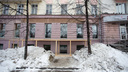 «Разрешение приостановлено до экспертизы»: жителям удалось отстоять фасад дома в центре Челябинска
