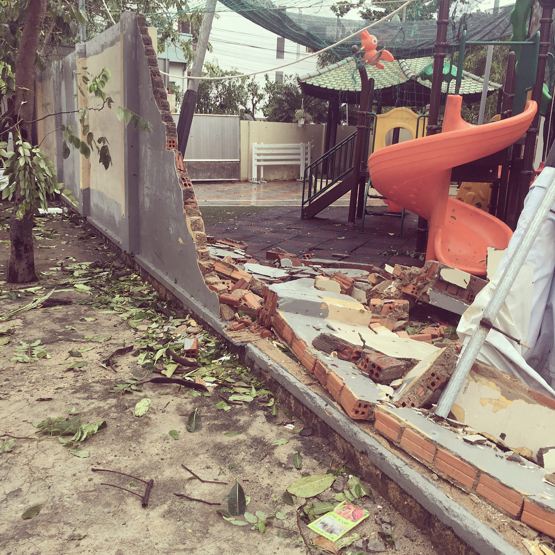 Последствия тайфуна в Нячанге