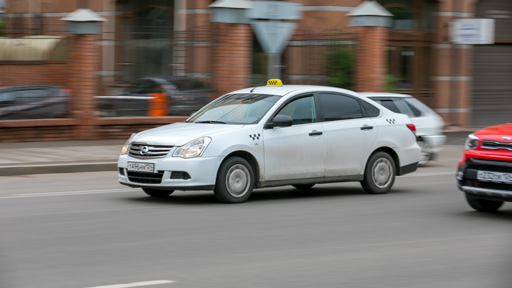 Красноярские водители больше других россиян тратят деньги на бензин и штрафы