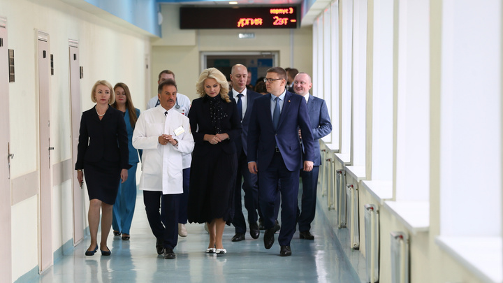 Утром — больницы, вечером — банкет: зачем вице-премьер Татьяна Голикова прилетела в Челябинск