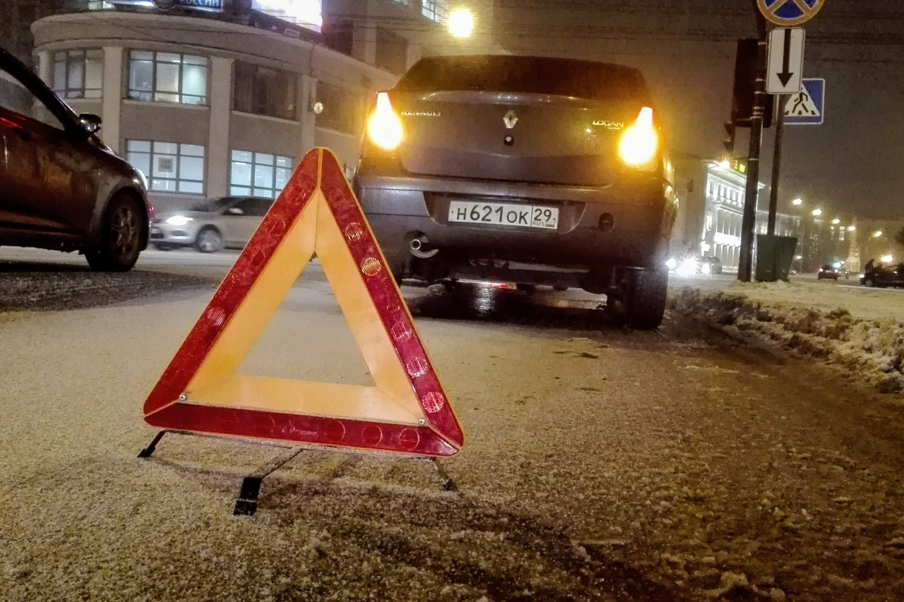 При легких ДТП разрешается убрать автомобиль с места аварии, но уже после съемки последствий на фото и видео, а также составления схемы При легких ДТП разрешается убрать автомобиль с места аварии, но уже после съемки последствий на фото и видео, а также составления схемы
