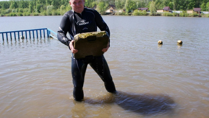 В Уфе спасатели  очистили дно озера Теплого