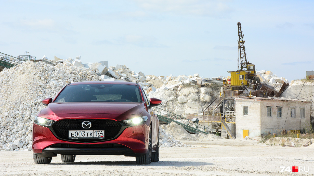 Все 15 лет Mazda удаётся сохранять «тройку» в хорошей форме, чтобы о ней приятно было помечтать Все 15 лет Mazda удаётся сохранять «тройку» в хорошей форме, чтобы о ней приятно было помечтать