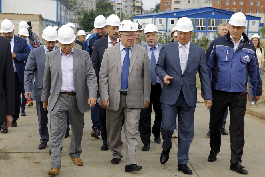Метростроевцы доложили губернатору, что разобрали проходческий комплекс и готовятся к соединению между тоннелями и станцией «Московская»