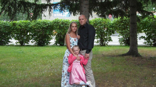 Ольга и Денис со старшей дочерью Алиной