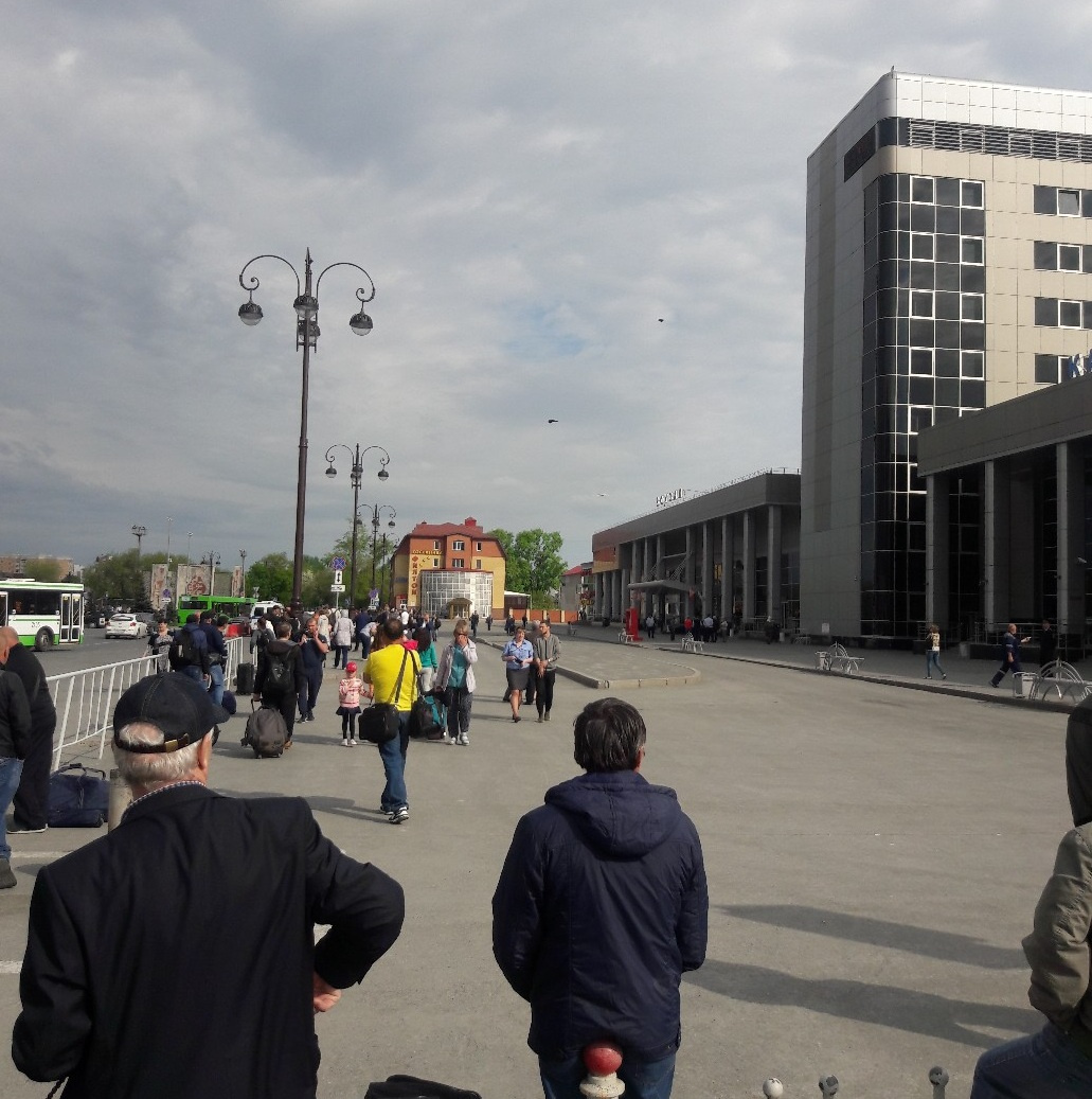 Жд вокзал аэропорт тюмень автобус расписание. Шишкин кафе рощино отзывы. Менделеева. Аэропорт рощино жд вокзал тюмень. Аэропорт рощино жд вокзал тюмень.