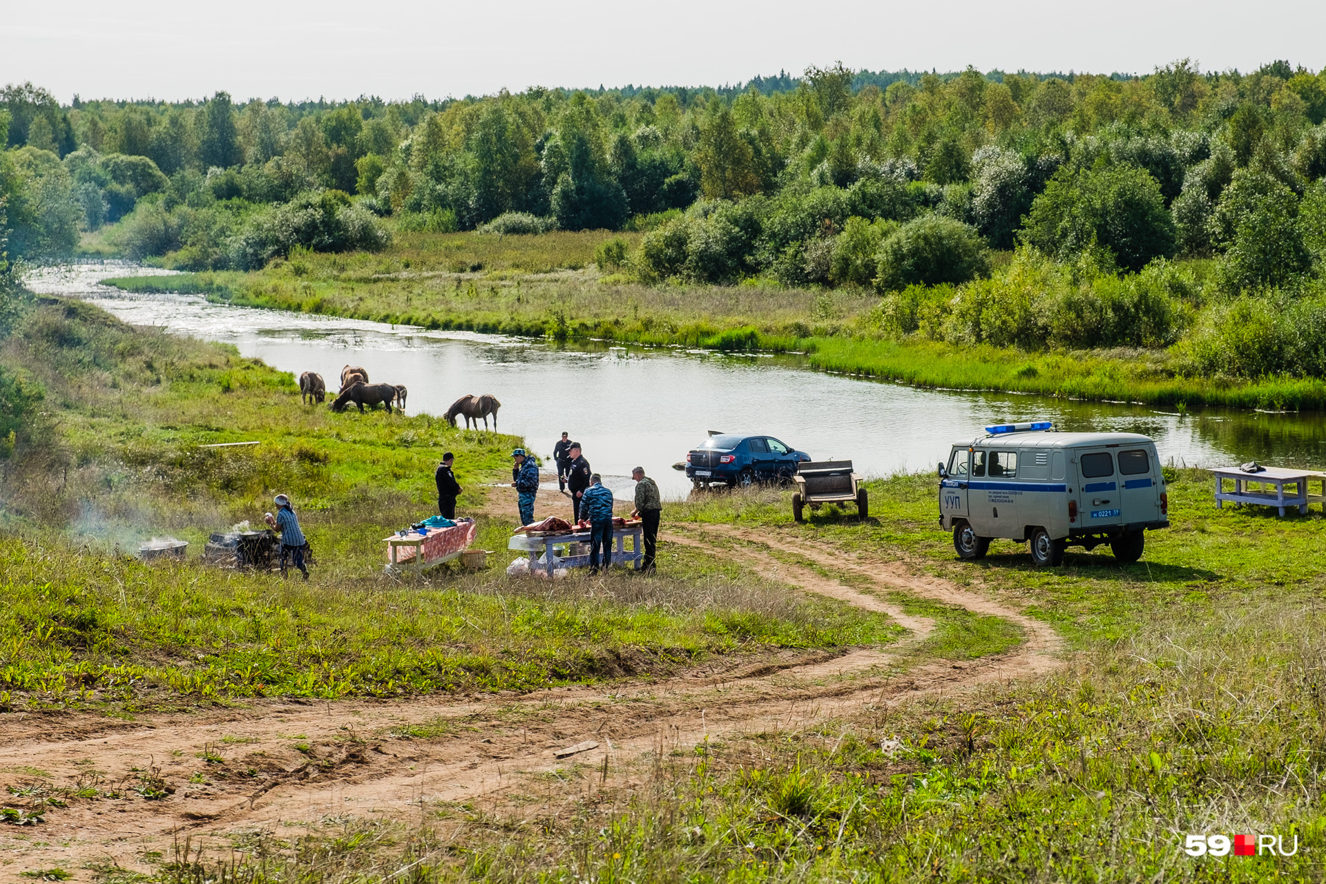 На берегу дежурила полиция На берегу дежурила полиция