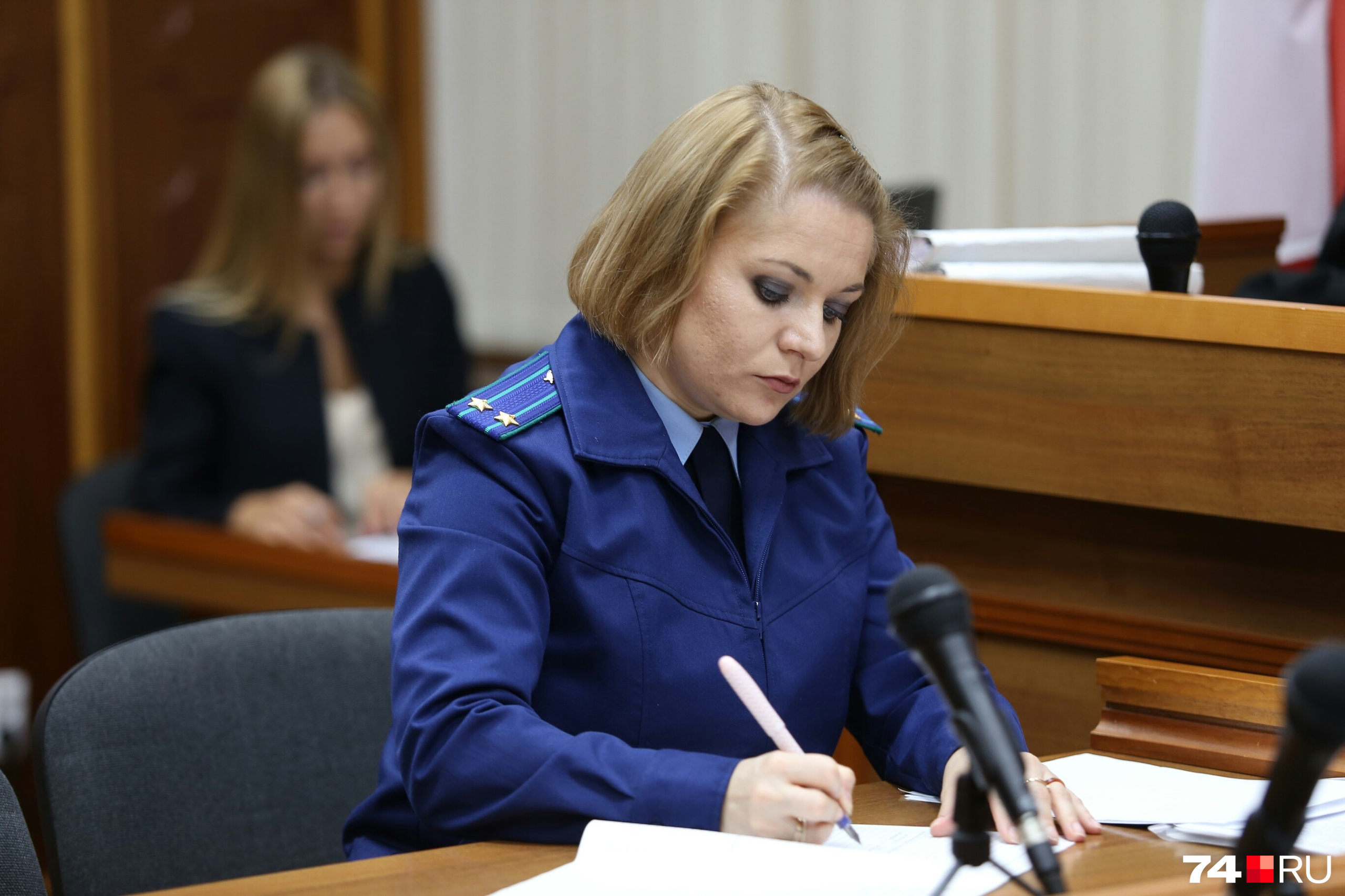 Представитель прокуратуры не поддержала доводы защиты Порсевой, что суд проигнорировал вещдоки по делу педагога