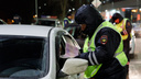 Разыскивает полиция: в Волгограде водитель «Лады-Калины» сбил на светофоре египтянку и скрылся