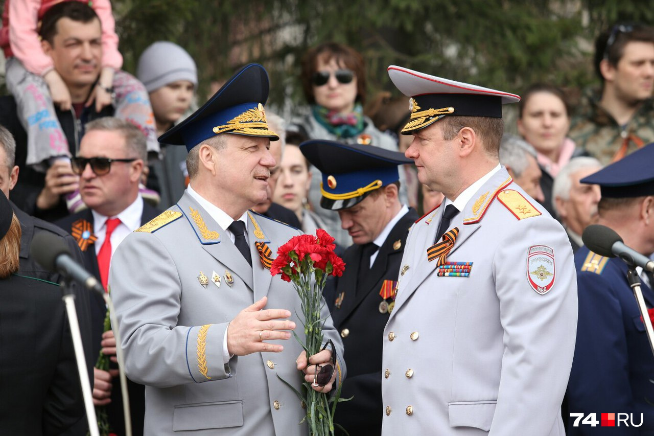 Юрий Никитин (слева) возглавлял управление ФСБ по Челябинской области два с половиной года