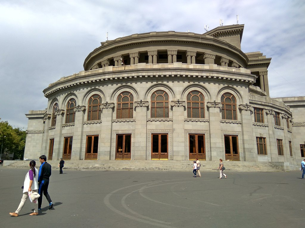 Армянский театр оперы и балета имени Спендиарова