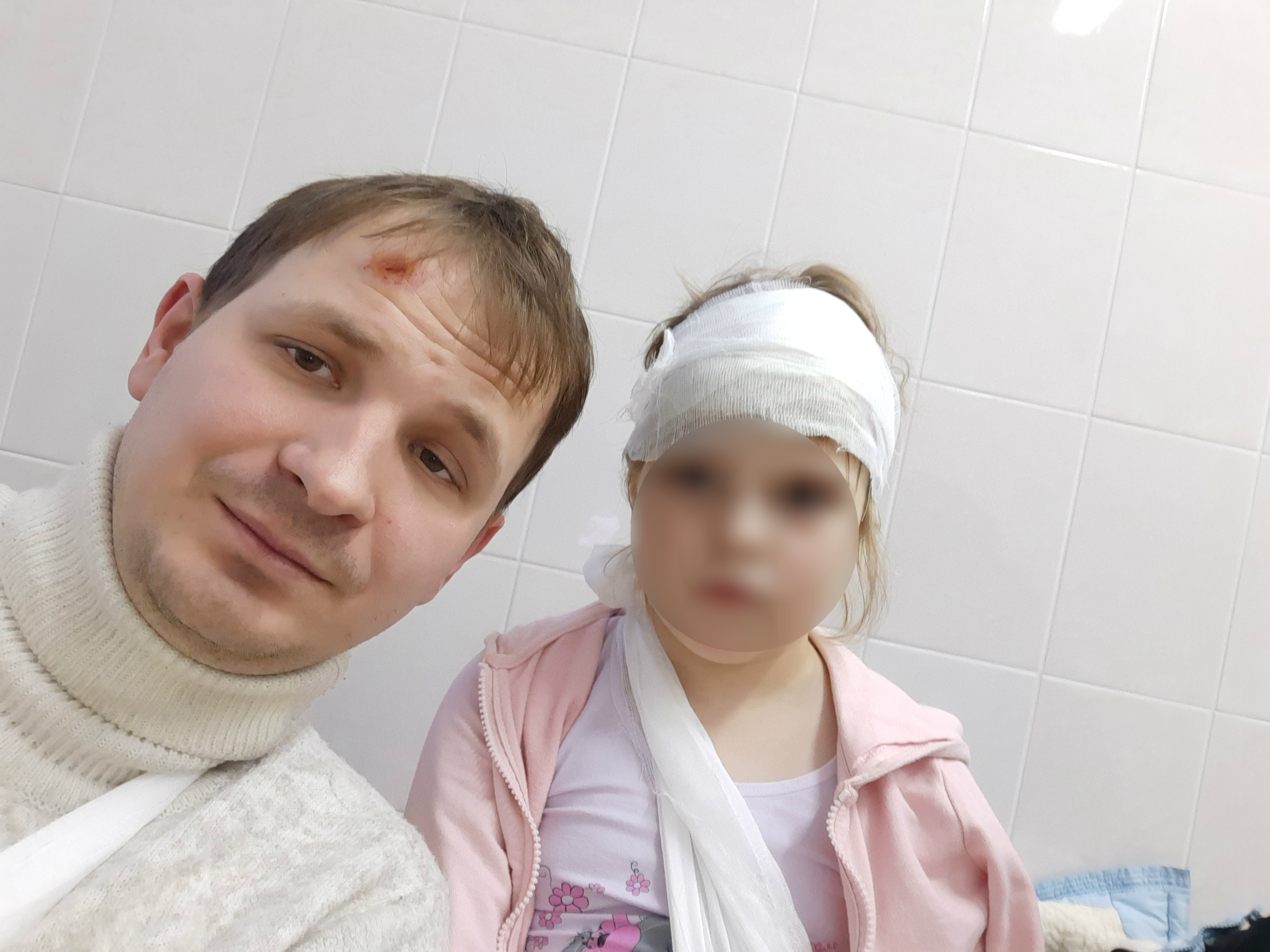 Мужчина принес публичные извинения и опубликовал селфи с пострадавшей девочкой из больницы