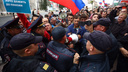 Полиция выпустила нескольких задержанных участников акции протеста в центре Новосибирска