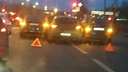 «Каток на дороге»: утром на проспекте Фрунзе машины сталкивались пачками
