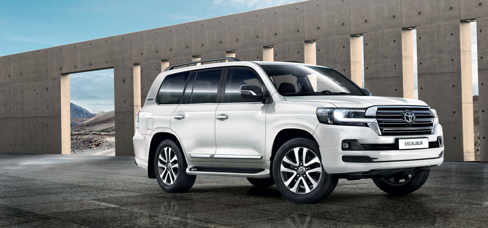 Нынешний Toyota Land Cruiser 200 в комплектации Excalibur Нынешний Toyota Land Cruiser 200 в комплектации Excalibur