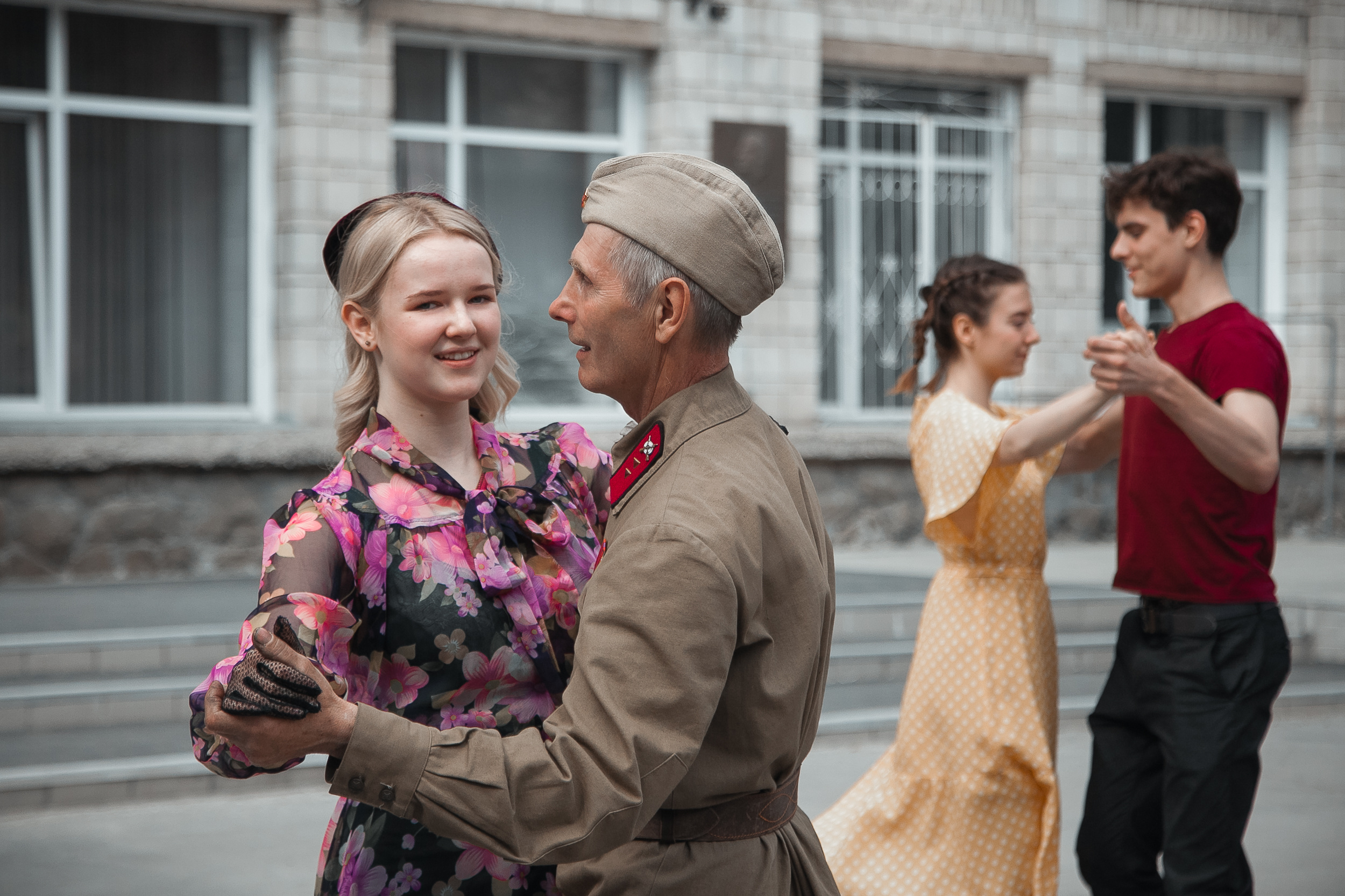 Песни и танцы — это то невидимое оружие, которое помогало людям в годы Великой Отечественной войны