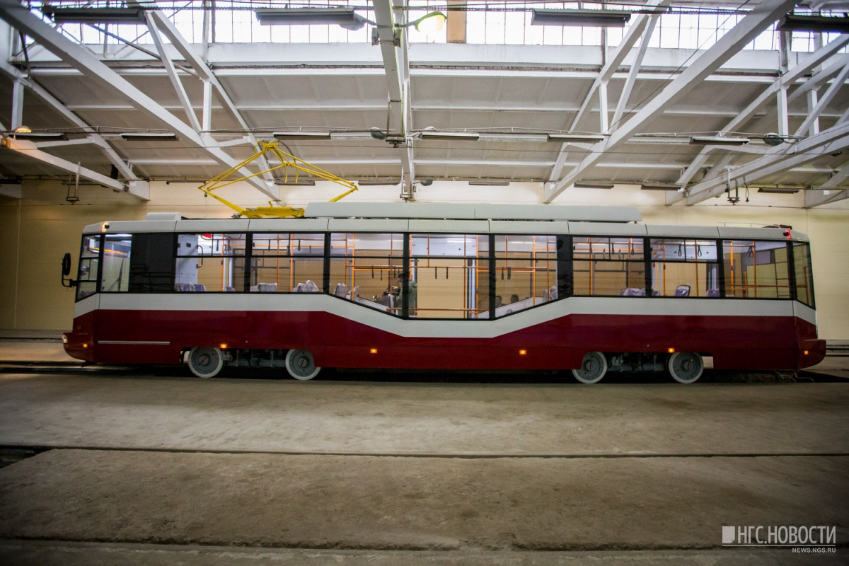 24 мая этот трамвай-«первенец» представят в новосибирском «Экспоцентре» в том числе для омичей