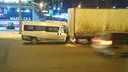 В Челябинске пассажир маршрутки, угодившей под фуру, получил разрыв селезёнки