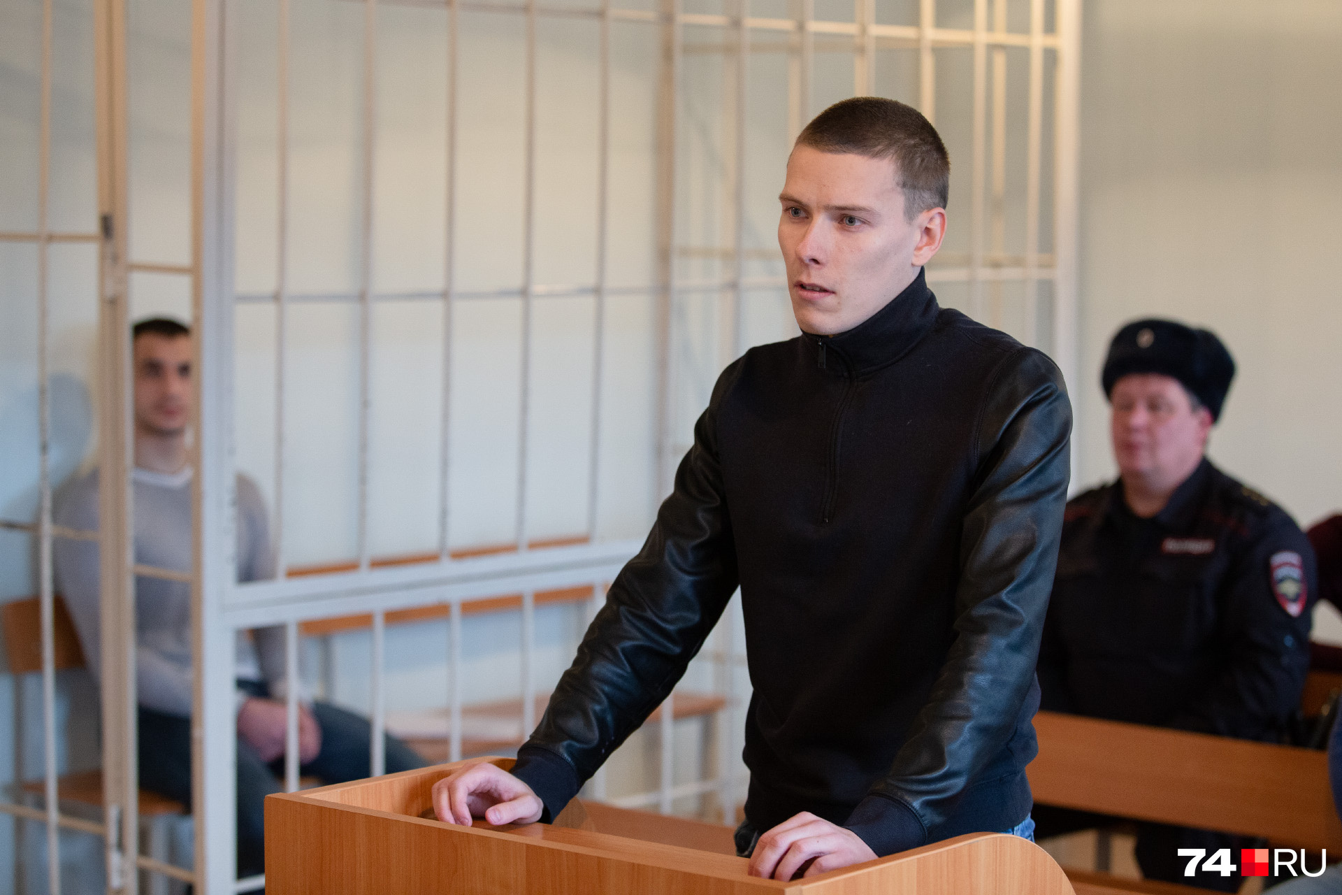 Сергей Мажаров не стал отрицать, что его друг пил пиво после ДТП, но не смог вспомнить, что тот употреблял до аварии Сергей Мажаров не стал отрицать, что его друг пил пиво после ДТП, но не смог вспомнить, что тот употреблял до аварии