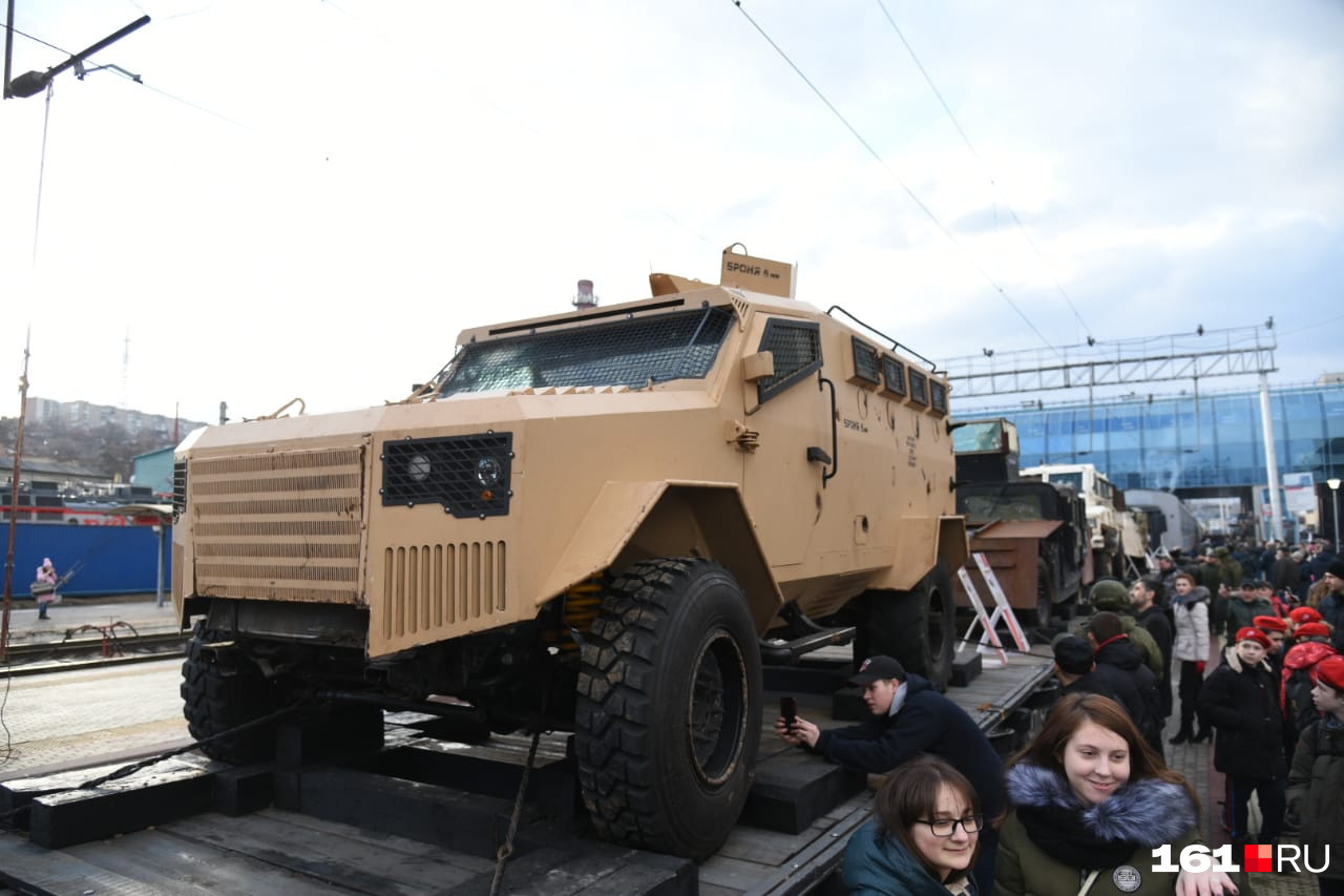А вот экспонаты побольше А вот экспонаты побольше