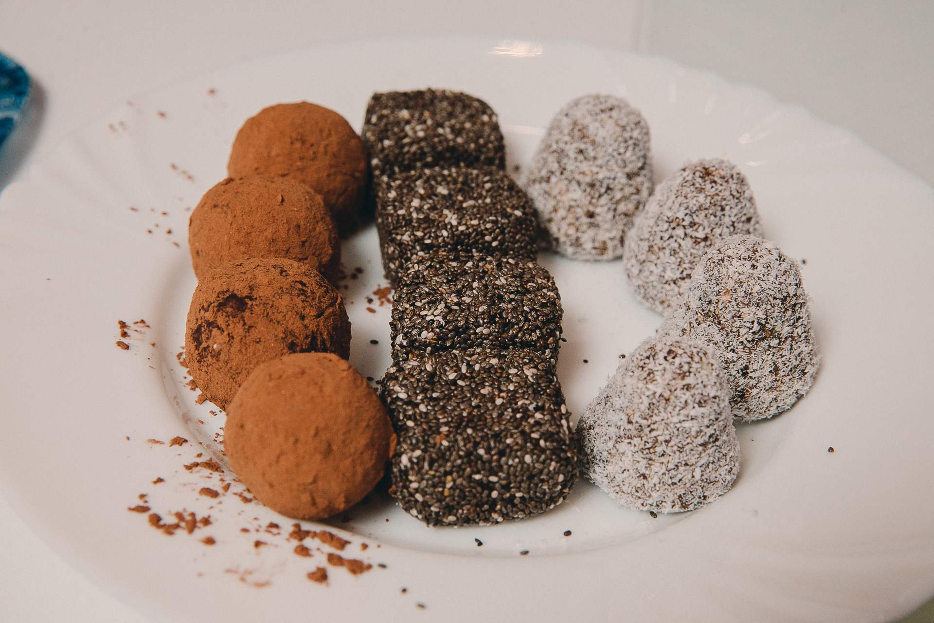 Шоколадные конфеты с начинкой — рецепт с фото пошагово