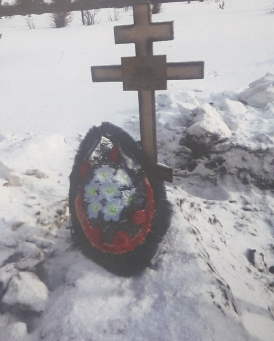 Могила Валерия Малеева на кладбище в Мирном<br>