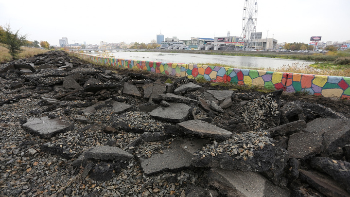 Будем гулять и нюхать цветы: в Челябинске начали ремонт набережной Миасса