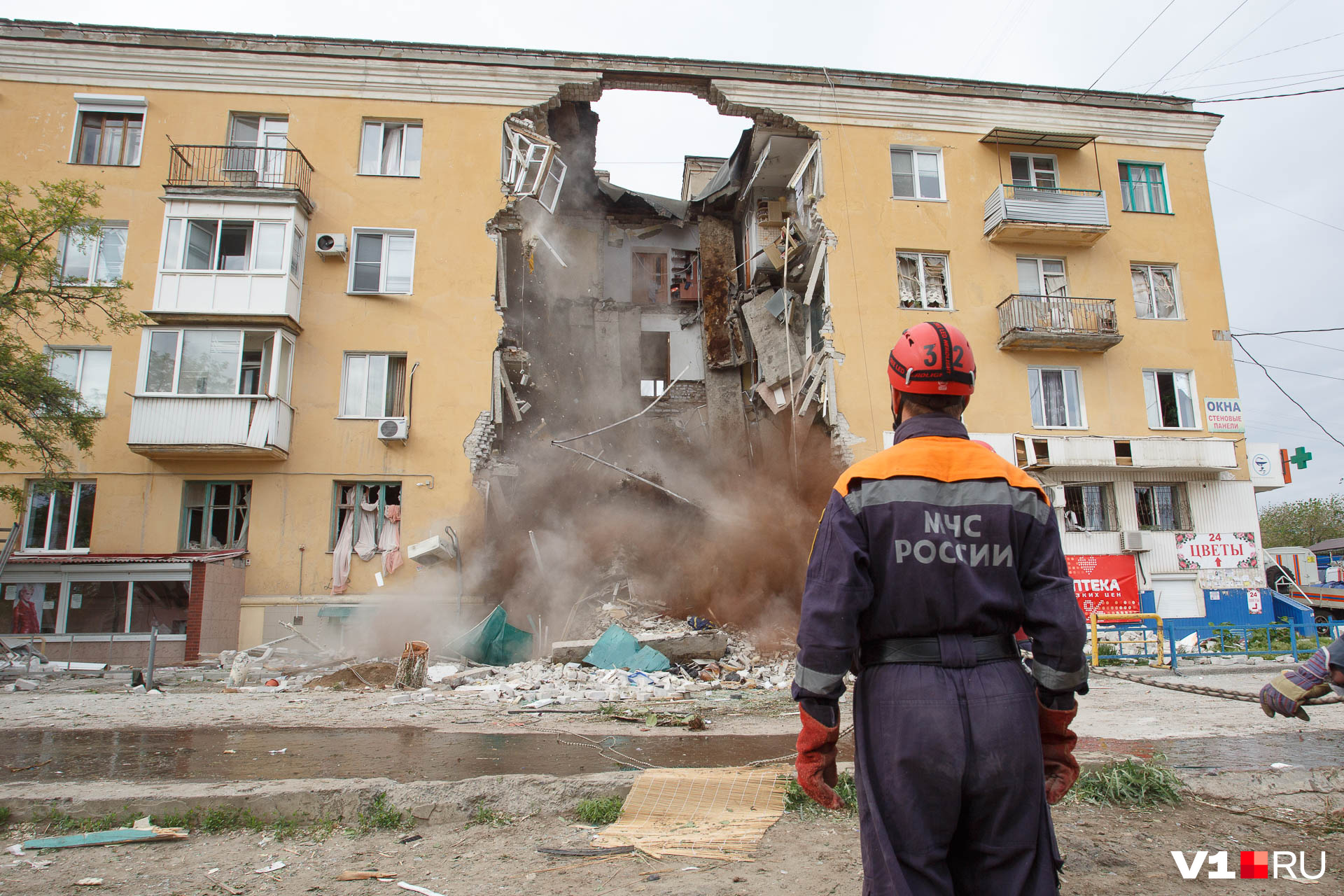 Виновники взрыва в жилом доме на проспекте Университетском в Волгограде  получили 15 лет на троих. С газовиков сняли вину - 1 июля 2019 - V1.ру