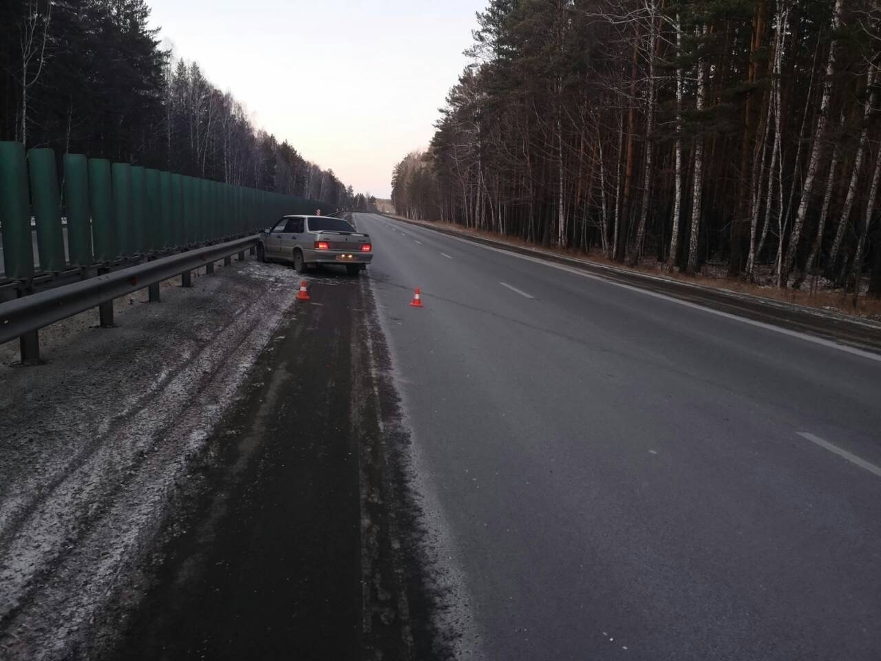 Авария произошла около 15:20 на 127-м километре подъезда к Екатеринбургу