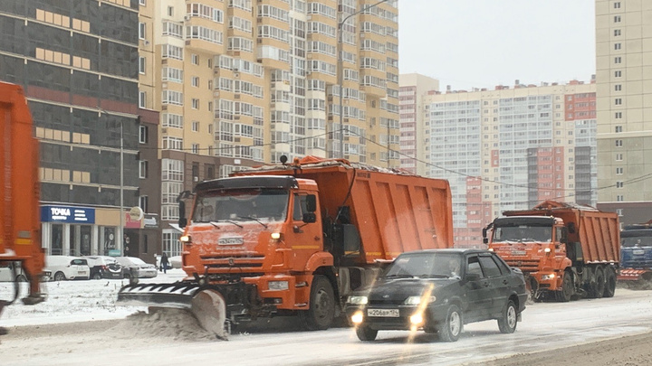 «Челябинск так дальше убираться не должен»: Наталья Котова оценила работу дорожников в снегопад