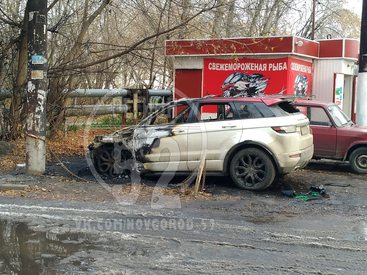 Обгоревшим автомобилем оказался Range Rover Обгоревшим автомобилем оказался Range Rover