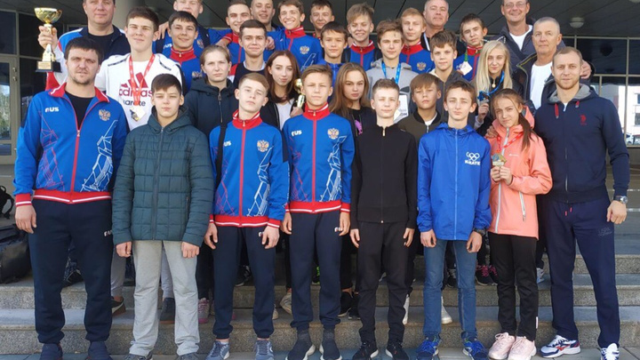 Свердловские школьники завоевали 8 золотых медалей на всероссийских соревнованиях по карате