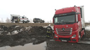 В Самарской области тягач Mersedes-Benz с груженым рефрижератором вылетел в кювет