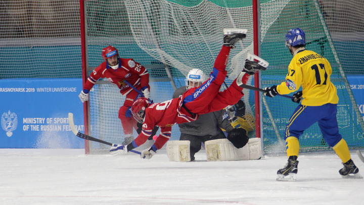 Россия разгромила Швецию в финале Универсиады по хоккею с мячом