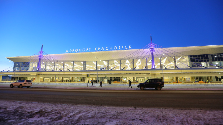 Из-за гололеда на взлетной полосе закрыли аэропорт Красноярск