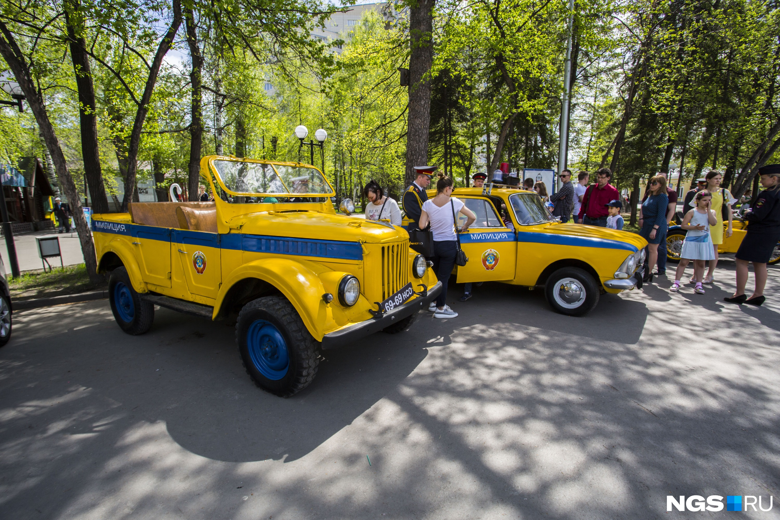 Больше всего новосибирцев привлекли раритетные автомобили