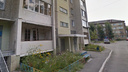 «Облокотилась на москитную сетку»: из окна многоэтажного дома в Челябинске выпала школьница