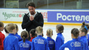 «Звёздная дорожка» в Челябинске: известный тренер по фигурному катанию провёл мастер-класс для детей