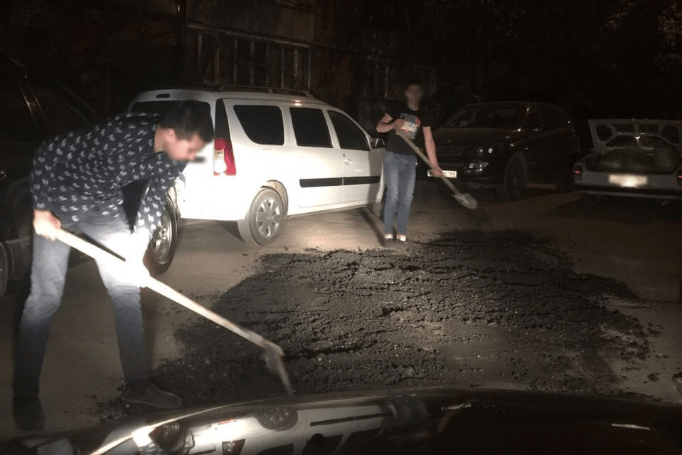 Теперь во дворе можно будет спокойно ездить Теперь во дворе можно будет спокойно ездить