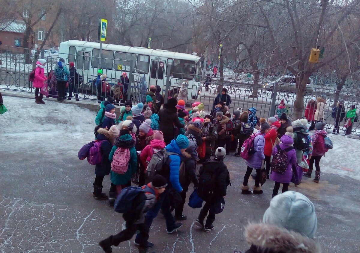 В конце января школы города массово эвакуировали из-за анонимных сообщений о «минировании»
