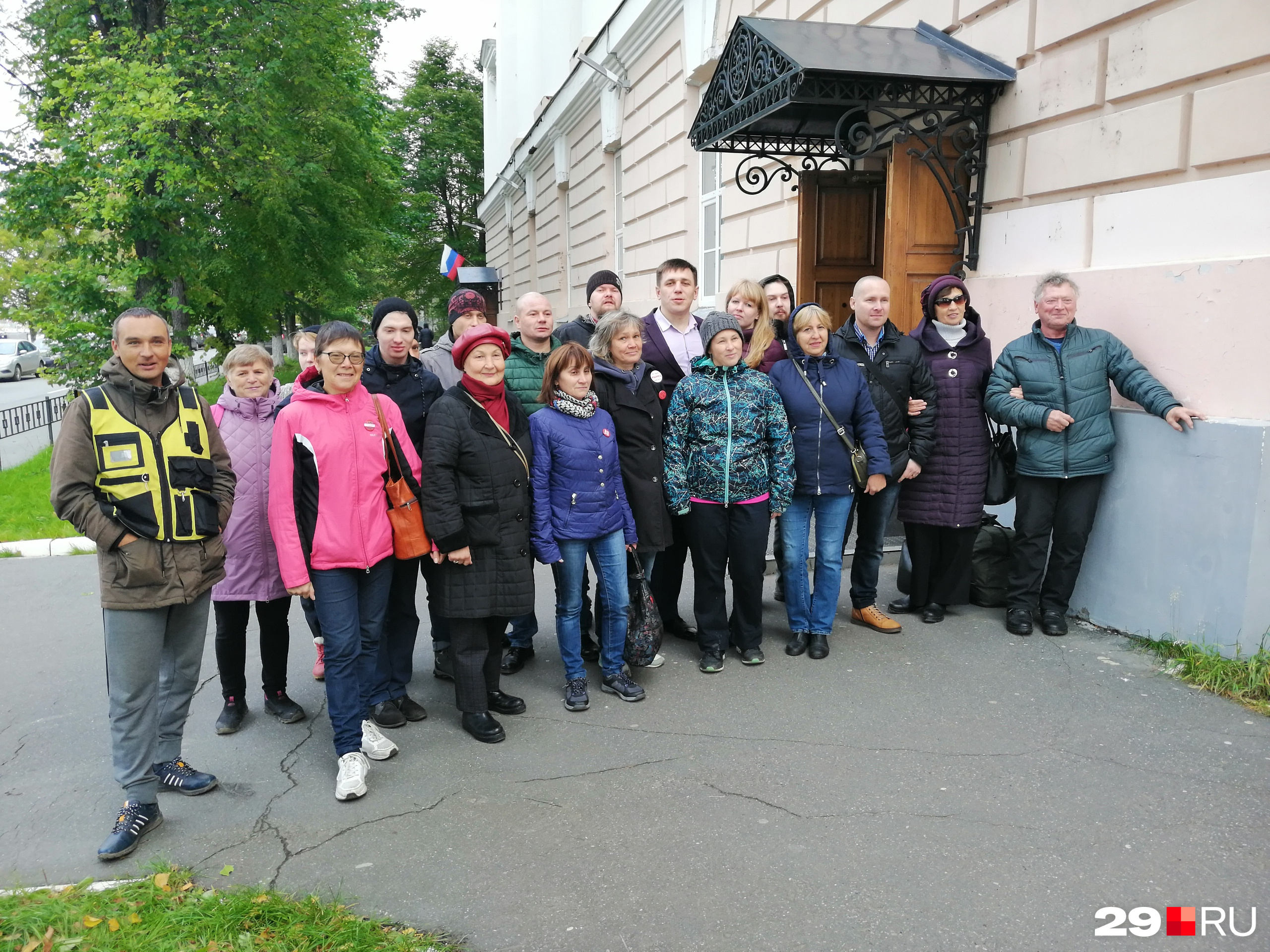 Поддержать Андрея Боровикова пришли больше 40 человек Поддержать Андрея Боровикова пришли больше 40 человек